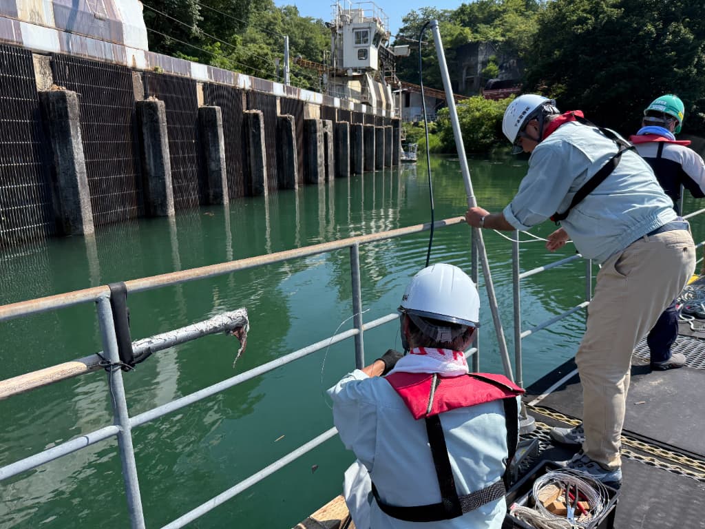 水力発電施設に定点堆砂測量システム(3LSB)を設置しました | SiP - サブ課題 A - 革新的な建設生産プロセスの構築